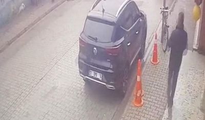 Okul önünde öğretmene önce yumruk attı, ardından ateş etti!