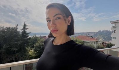 Demet Özdemir bu kez saçlarıyla gündemde! Yeni hali konuşuluyor