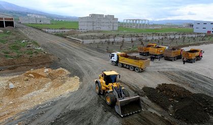 Dulkadiroğlu'ndan yol açma çalışması