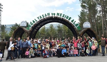 Dulkadiroğlu'nda Suriyeli yetim çocuklar hayvanat bahçesini gezdi