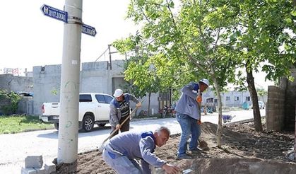 Dulkadiroğlu Belediyesi'nden Kanuni Mahallesinde kilit parke çalışması