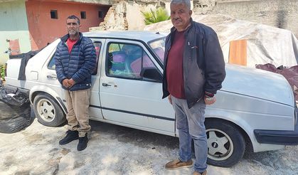Çaycıdan örnek davranış: Sokakta kalan vatandaşı otomobiline yerleştirdi