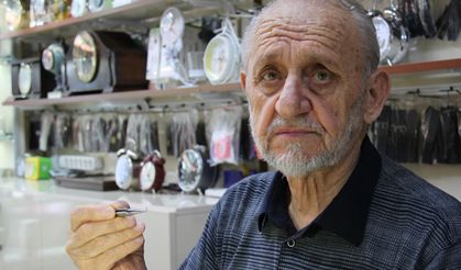 66 yıldır saatlere ayar veriyor