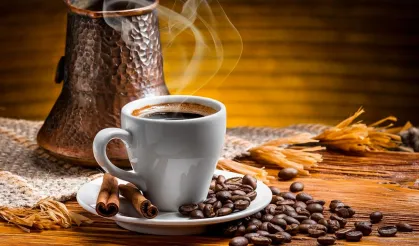 Herkes şimdi bu sorunun peşinde: Türk kahvesi şekerli mi içilir şekersiz mi?