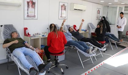 Kızılay azalan kan stoklarının yükselmesi için vatandaşları bağışa davet etti