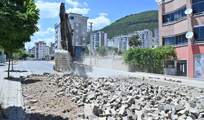 Onikişubat Belediyesi’nden Hürriyet ve 5 Nisan’da kapsamlı asfalt çalışması