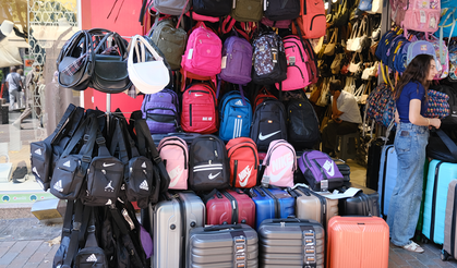 Çantaların ve ayakkabıların fiyatı sürekli artıyor