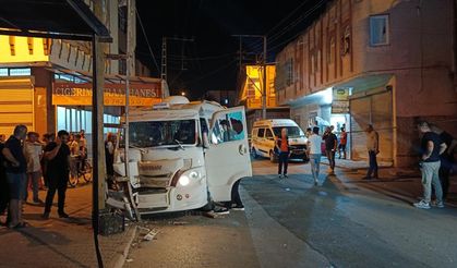 Adana'da dolmuş şoförüne kanlı pusu! Seyir halindeyken ateş açıldı