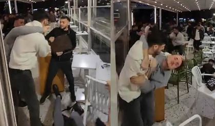 Mersin’de kafede iki grup arasında çıkan kavgada yumruklar havada uçuştu
