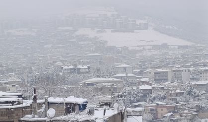 Kahramanmaraş’ta okullara kar engeli: Tatil uzadı