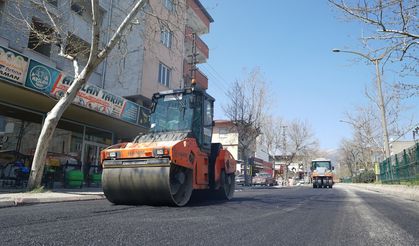Dulkadiroğlu’nda kritik bulvarda asfalt çalışması başladı
