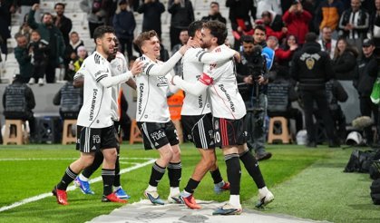 Kartal, Antalyaspor karşısında gol oldu yağdı!