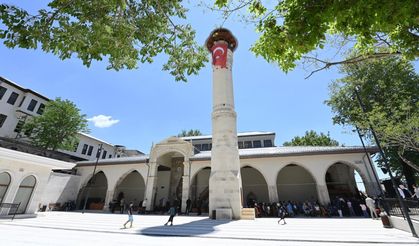 Ayla Öğretmen ve Anneler dualarla anıldı