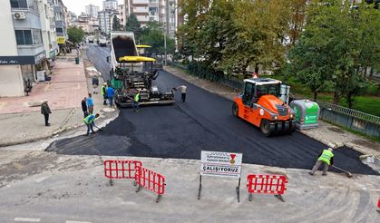Kahramanmaraş’ta altyapısı tamamlanan yollar asfaltlanıyor