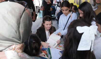 Kitap Fuarı’nın son gününe Şermin Yaşar damga vurdu