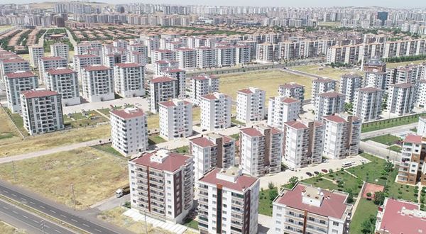 Diyarbakır'da fırsatçılar hortladı: Ev kiraları yüzde 300 arttı!