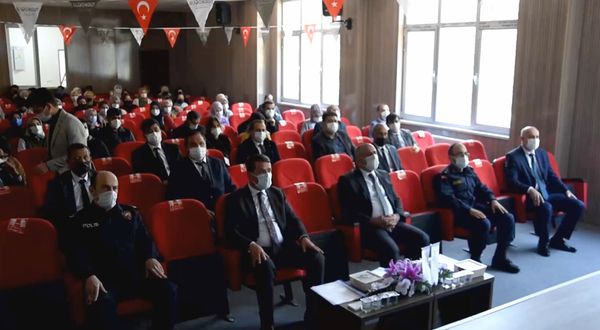 Kahramanmaraş'ta Z Kuşağı Öğrencilere Akademi Kartı