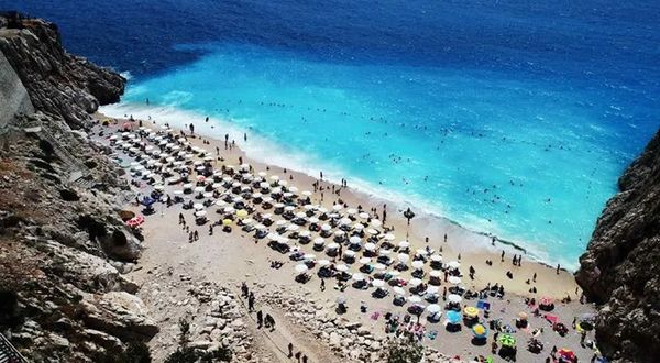 İzmir'de tatil yerlerinin doluluk oranı Kurban Bayramı'nda yüzde 90'a ulaştı!