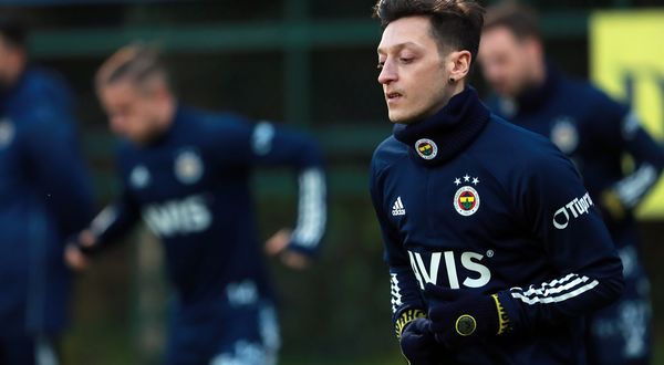 'Fenerbahçe'de Mesut Özil'le özel görüşme'