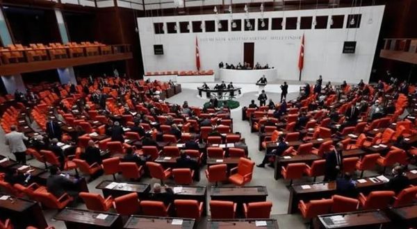CHP'nin yoksulluğu araştırma teklifi AK Parti ve MHP oylarıyla reddedildi