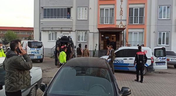 Kahramanmaraş'ta pompalı tüfekle ateş edip polise direnen şahıs kıskıvrak yakalandı!