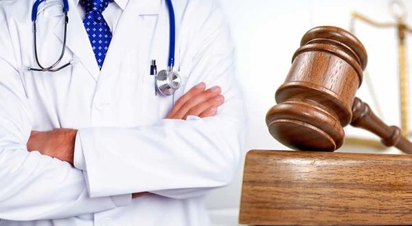 Kahramanmaraş'ta "Taksirle ölüme neden olma" suçundan yargılanan 6 doktor beraat etti