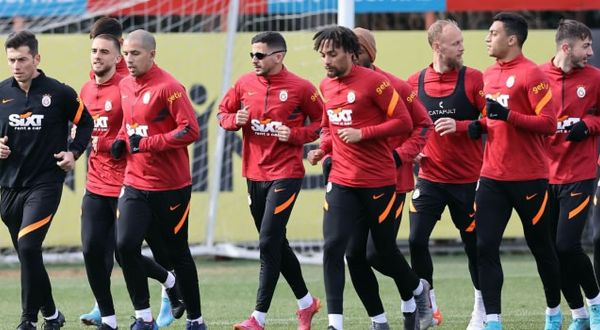 Galatasaraylı Mostafa Mohamed Nantes'a trasfer oldu