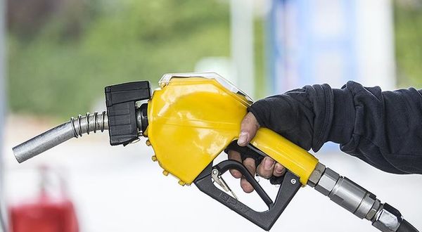 Petrol fiyatları dibi gördü. Akaryakıt fiyatları eskiye dönecek mi?