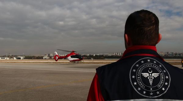 Ambulans helikopterler adeta bir hava hastanesine dönüşüyor