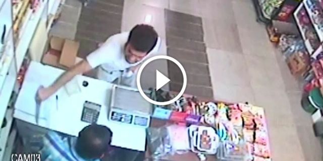 Adana'da girdiği bakkal dükkanı sahibini bıçakla tehdit ederek 350 lirasını gasp etti!