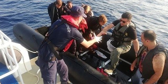 İzmir’de Sahil Güvenlik ekipleri tarafından 18 kaçak göçmen yakalandı