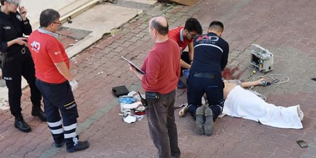 Antalya'da korkunç olay! Rus kadın 7'nci kattaki evin balkonundan atladı
