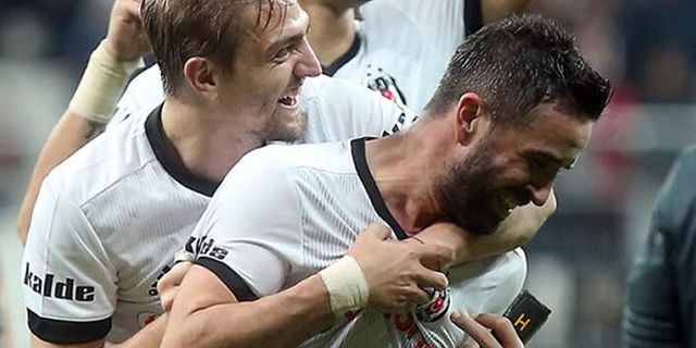 Sergen Yalçın'dan Gökhan Gönül ve Caner Erkin'e transfer mesajı! Beşiktaş'ta üçlü toplantı...
