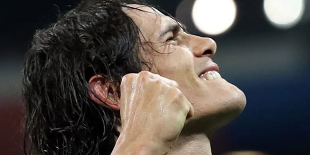 Ryan Giggs: Cavani inanılmaz bir futbolcu