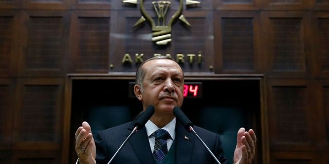 Ankara kulislerini hareketlendiren iddia: Erdoğan koltuğu kime bırakacak?