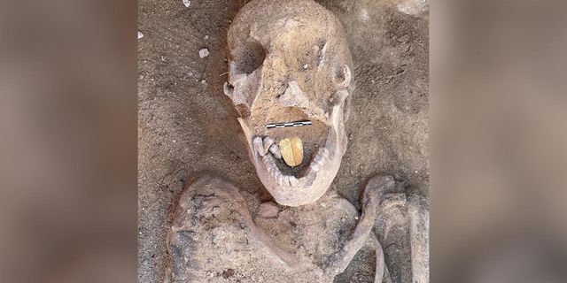 Mısır'da arkeologlar gördüklerine inanamadı! Kazı sırasında ışıl ışıl parladı
