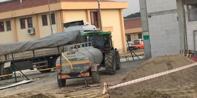 Kütahya'da traktör şaftına elbisesini kaptıran işçi hayatını kaybetti