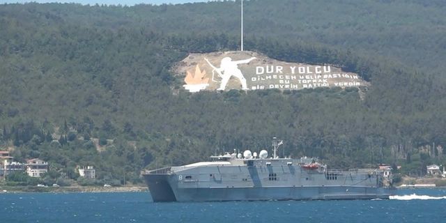 ABD Donanması'na ait 'USNS Yuma', Çanakkale'den geçti