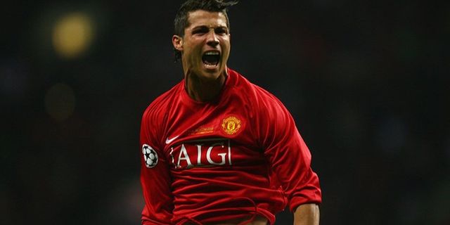 Cristiano Ronaldo resmen Manchester United'a geri döndü!