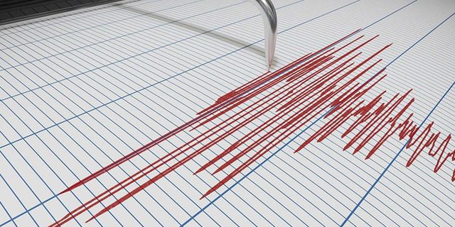 Antalya'da 4.5 büyüklüğünde deprem!