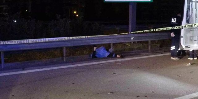 Bursa’da feci kaza! Otomobilden fırlayan 20 yaşındaki genç kız hayatını kaybetti