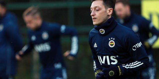 'Fenerbahçe'de Mesut Özil'le özel görüşme'