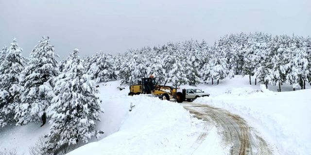 Kahramanmaraş'ta kar nedeniyle 380 mahalle ulaşıma kapalı
