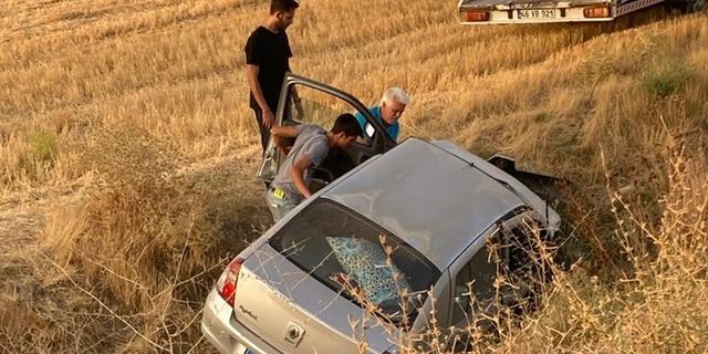 Kahramanmaraş'ta karşı otomobile çarpıp şarampole uçan araçta 1 kişi yaralandı