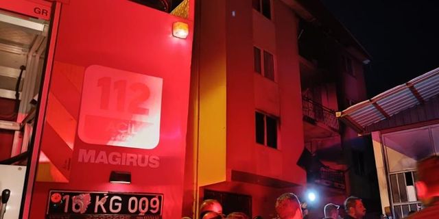 Yangına uykuda yakalandılar: 8'i çocuk 9 kişi yaşamını yitirdi!