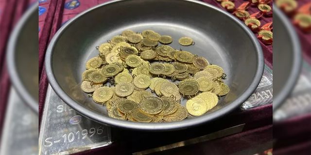 Gram altın fiyatları durmuyor! Kuyumcular bile şaşırıyor: 'Artık 10 lira birden...'