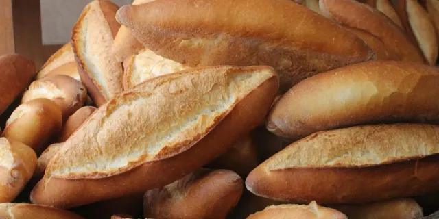 Asgari ücrete zam yapıldı, fırsatçılar iş başı yaptı: Ekmekte gramaj oyunu!