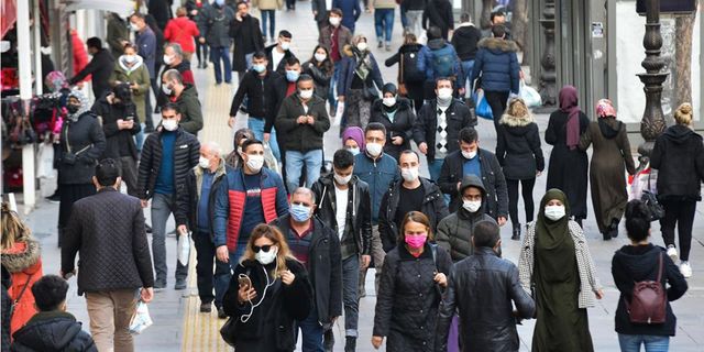 Bilim dünyası şaşkın: Dünyayı isyan ettiren salgın ölümcül hastalığın 'çaresi çıktı' iddiası