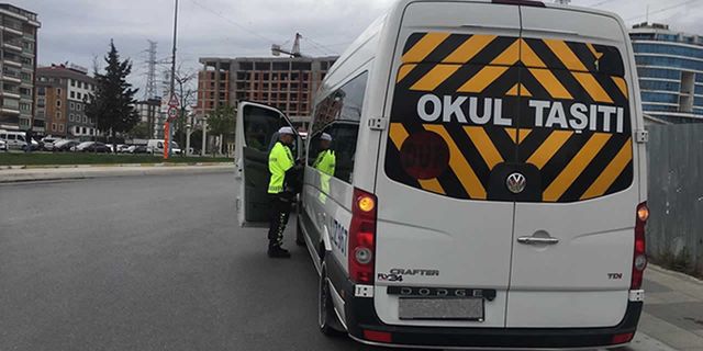 Okul servis ücretlerine ara zam geldi