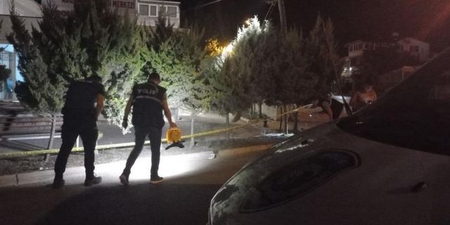 “Ne bakıyorsun?” diye tartıştıktan sonraki gece 2 arabayla gelip terör estirdiler